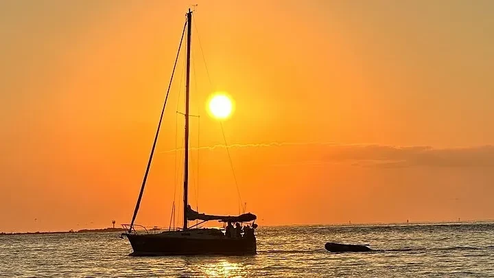 Daytona Beach: Sunrise Cruise on the Atlantic Ocean